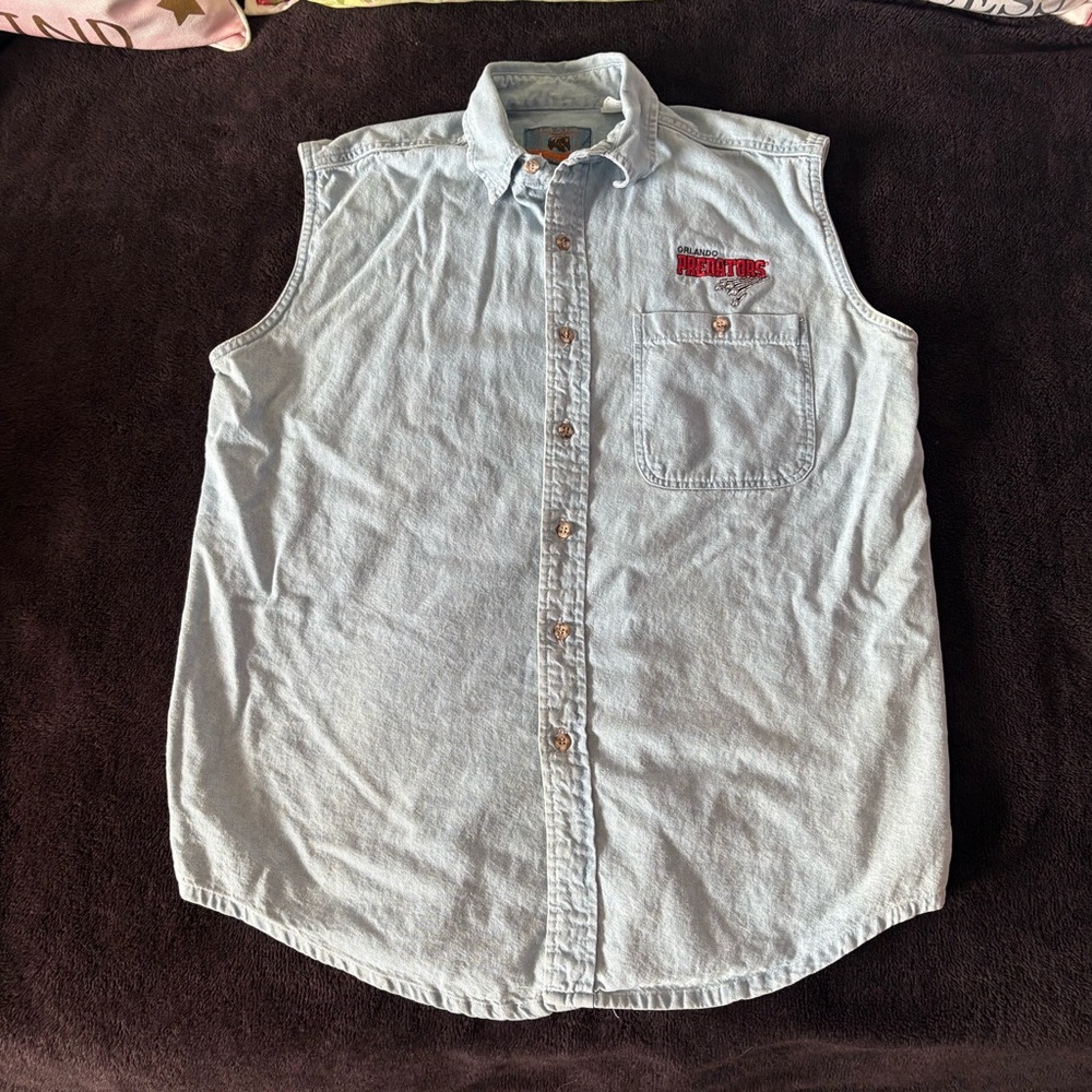 Orlando Predators x Bear-Back vintage embroidered logo denim shirt size medium